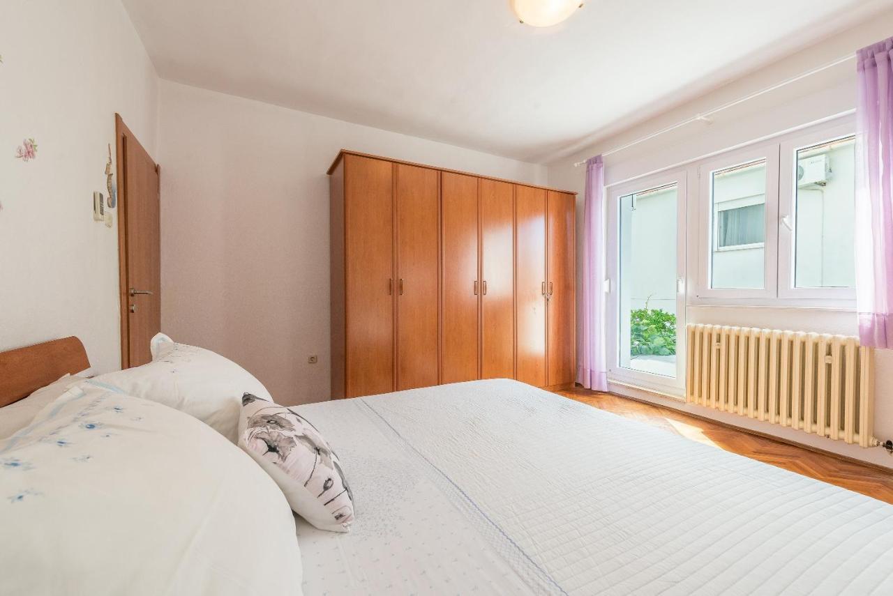 Apartments Villa Odesa With Shared Pool 扎达尔 外观 照片