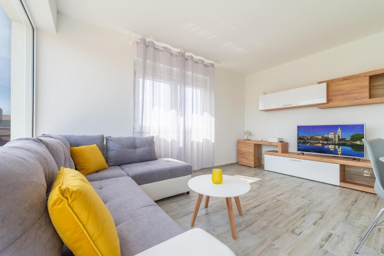 Apartments Villa Odesa With Shared Pool 扎达尔 外观 照片