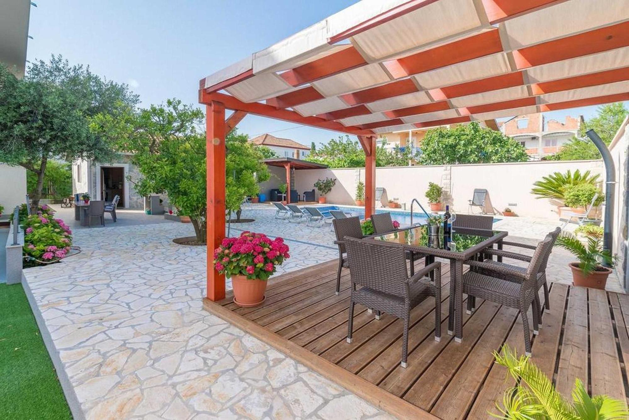 Apartments Villa Odesa With Shared Pool 扎达尔 客房 照片