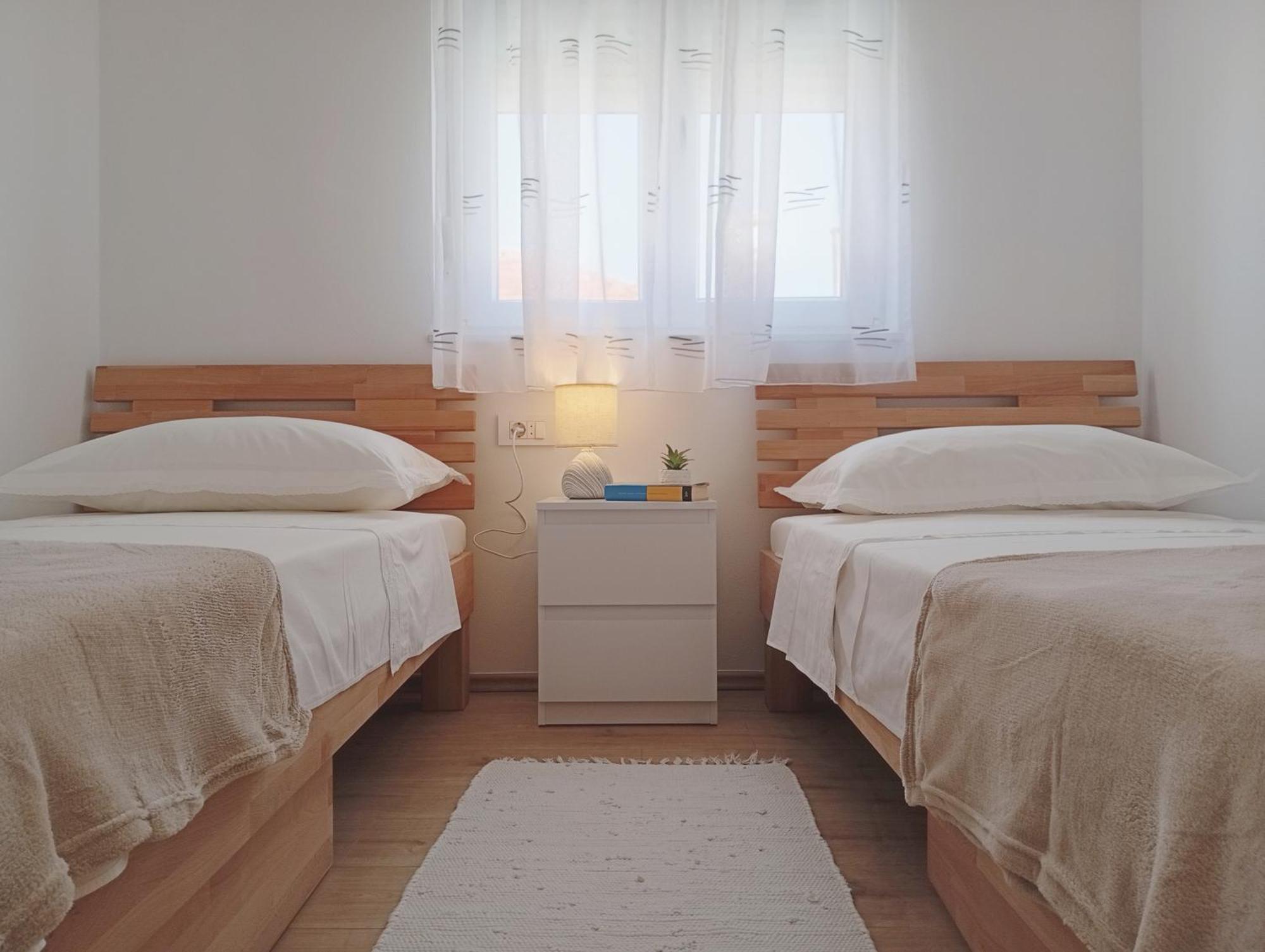 Apartments Villa Odesa With Shared Pool 扎达尔 客房 照片